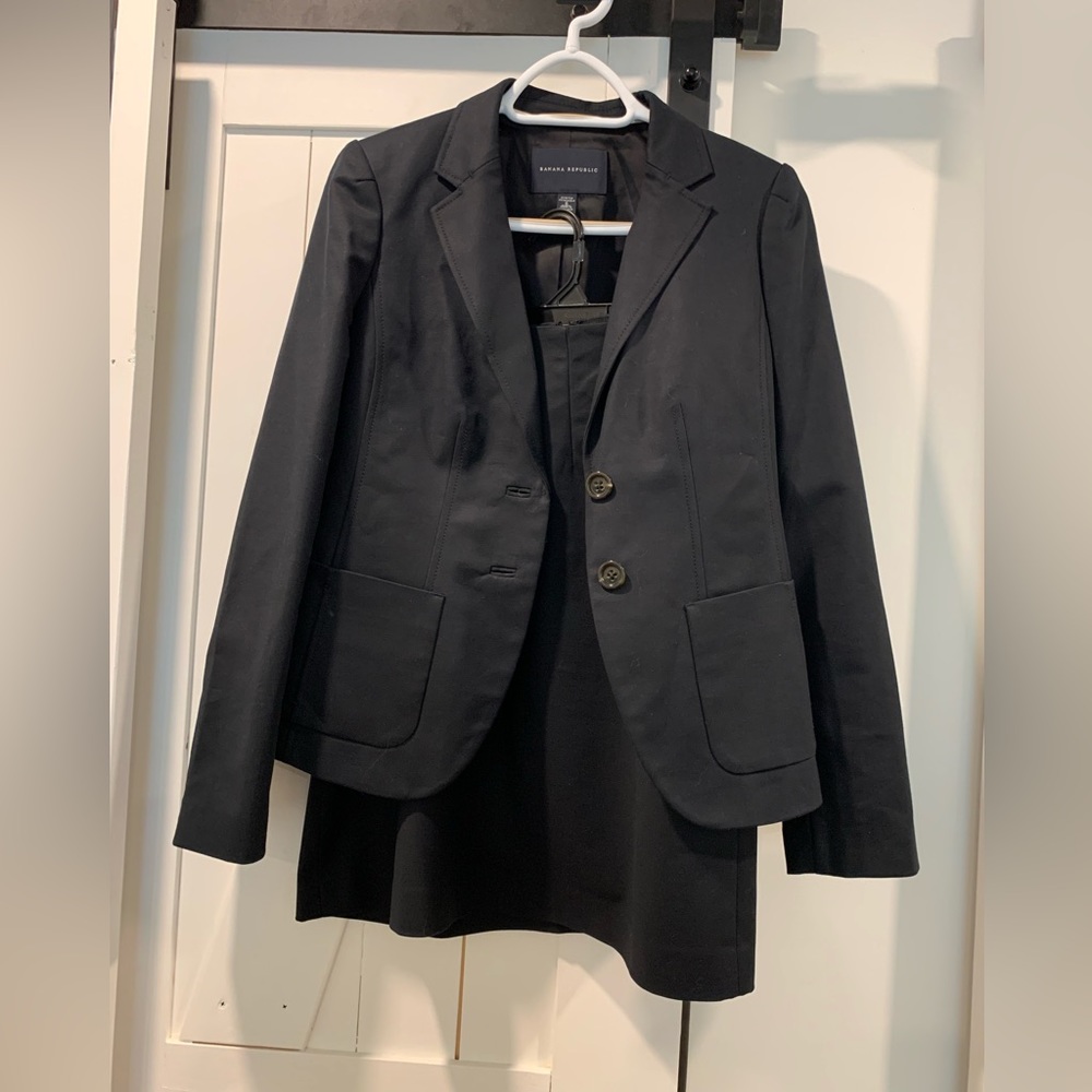 Banana Republic Suit